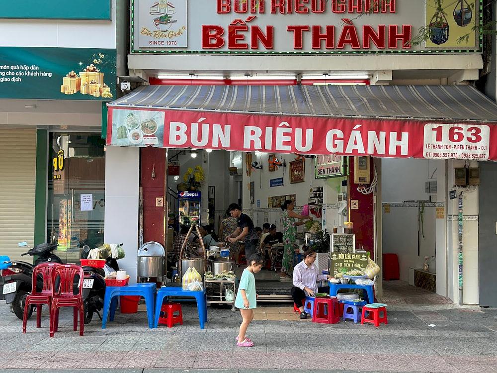 The humble, rustic storefront evokes memories of old Saigon’s traditional street eateries 